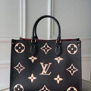 💥💥*LOUIS VUITTON*💥💥

💥SAME AS ORIGINAL 
💥MASTER SERIES
💥LEATHER QUALITY 
💥AMAZING BAG
💥INSIDE LOGO 
💥OUTSIDE LOGO 
💥DUST BAG 
💥BRAND BOX 
SIZE 14 by 17