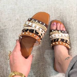 ZARA STUDS